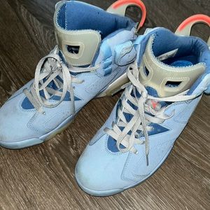 Travis Scott 6’s